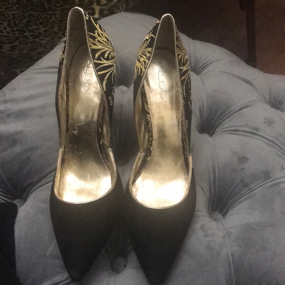 Pointed toe pump - Picture 4 of 4